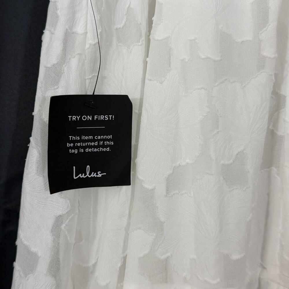 LULUS Sweet Sentiments Jacquard Tiered Midi Dress L White Tie Strap Slit NWT B81 - Picture 4 of 6